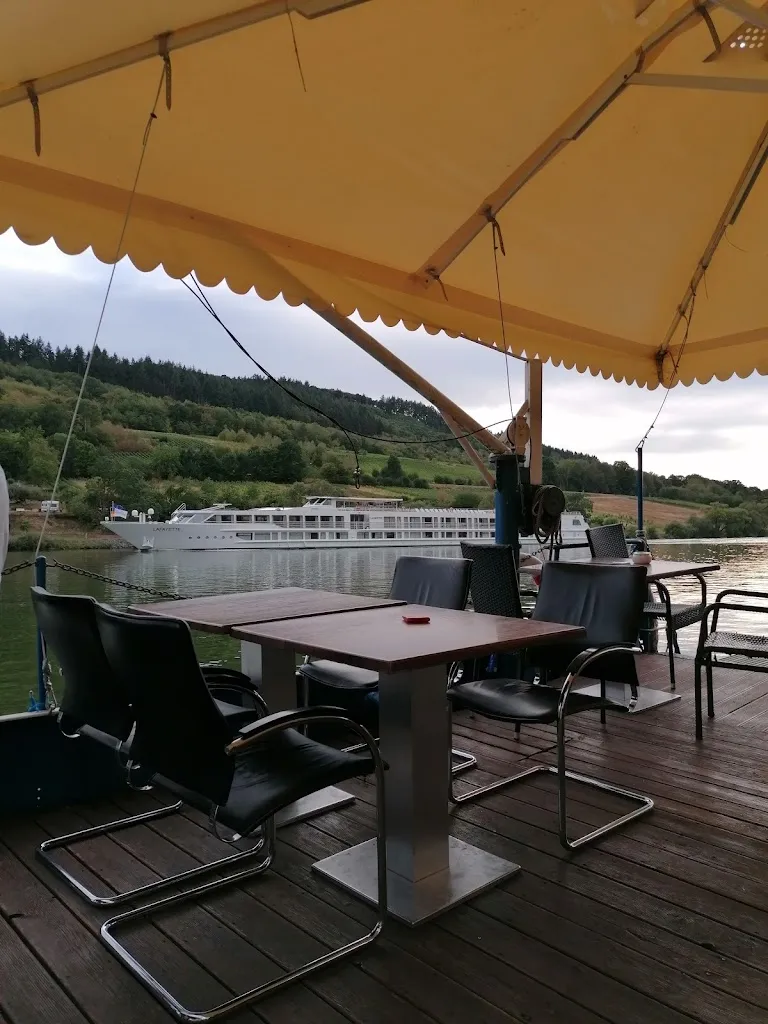 Gaststätte "Zur Ponte" restaurant in (Mosel)