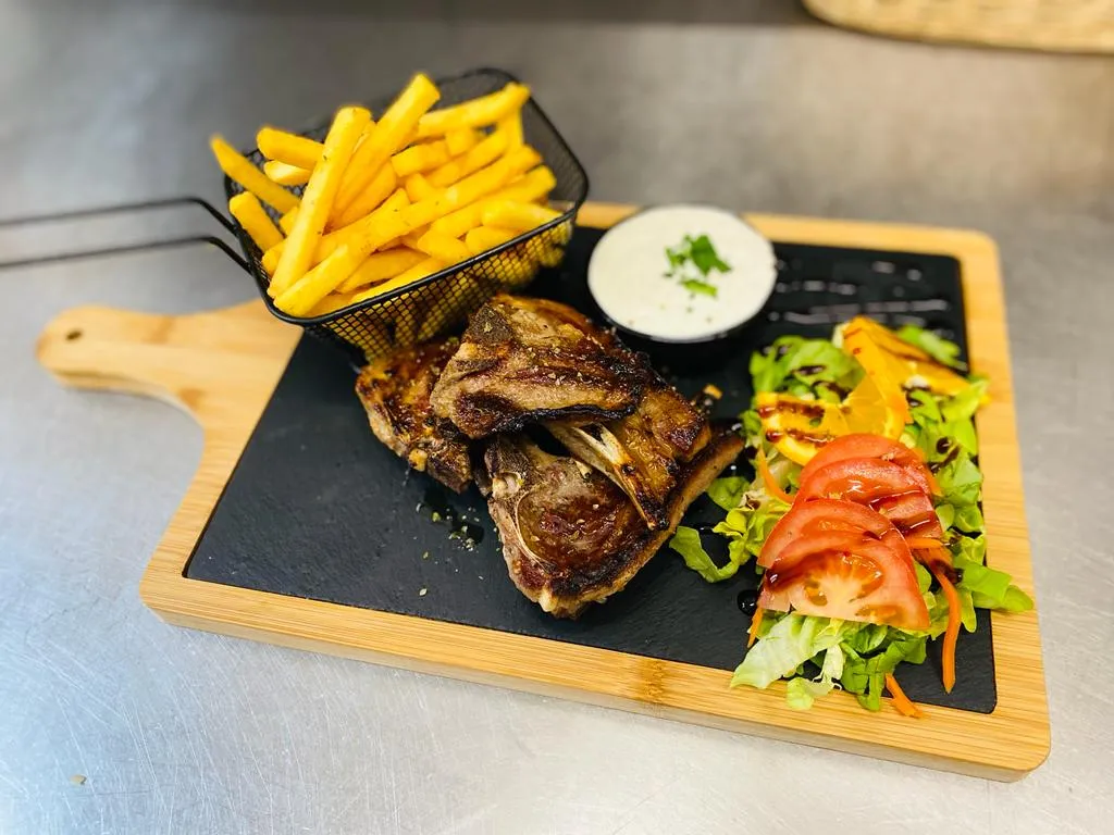 Schlosskeller Zell_(Mosel)_slider_image_2