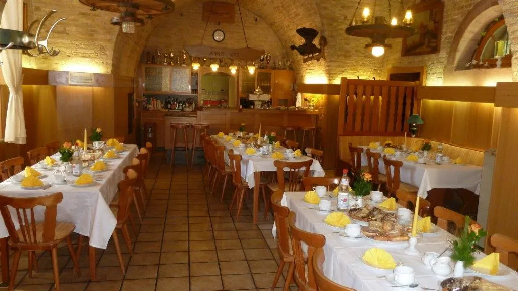 Berggaststätte Sängerheim restaurant in Germersheim