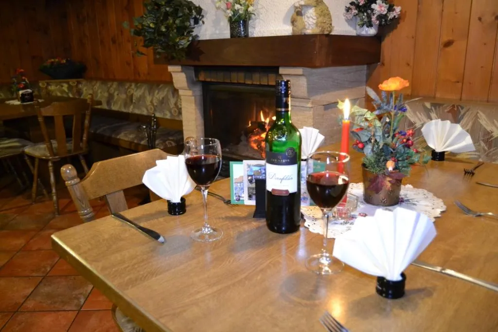 Restaurant & Pension „Zum Ohratal“_Luisenthal_slider_image_1