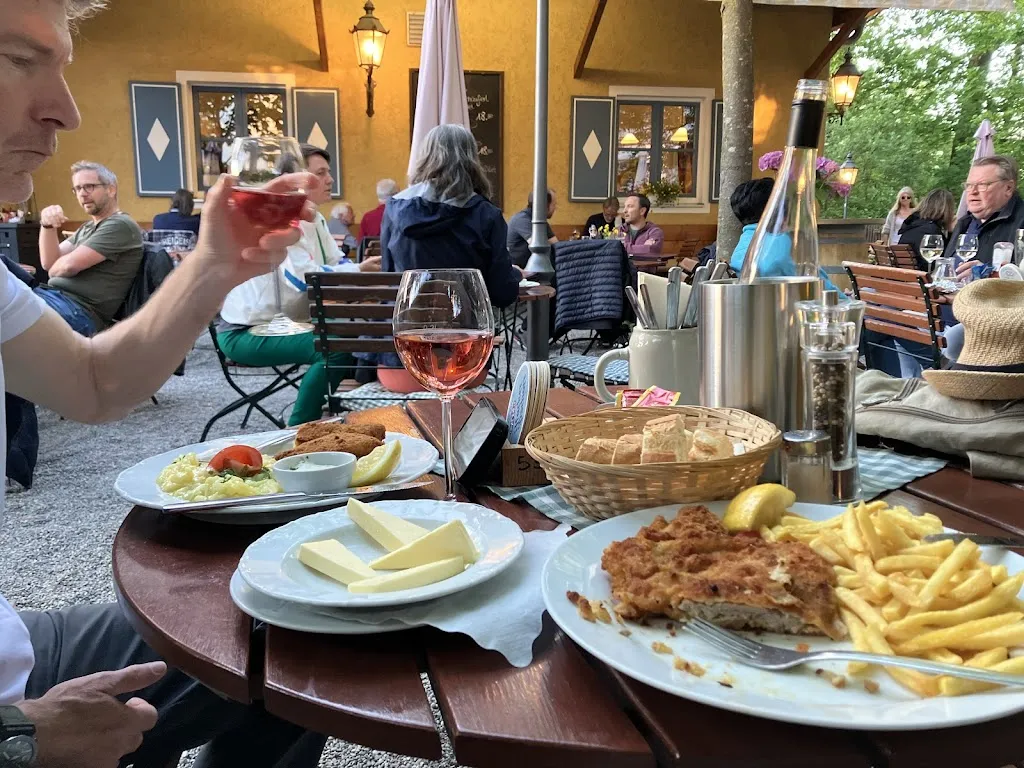 Lori Corn_Bräustüberl_Planegg_review