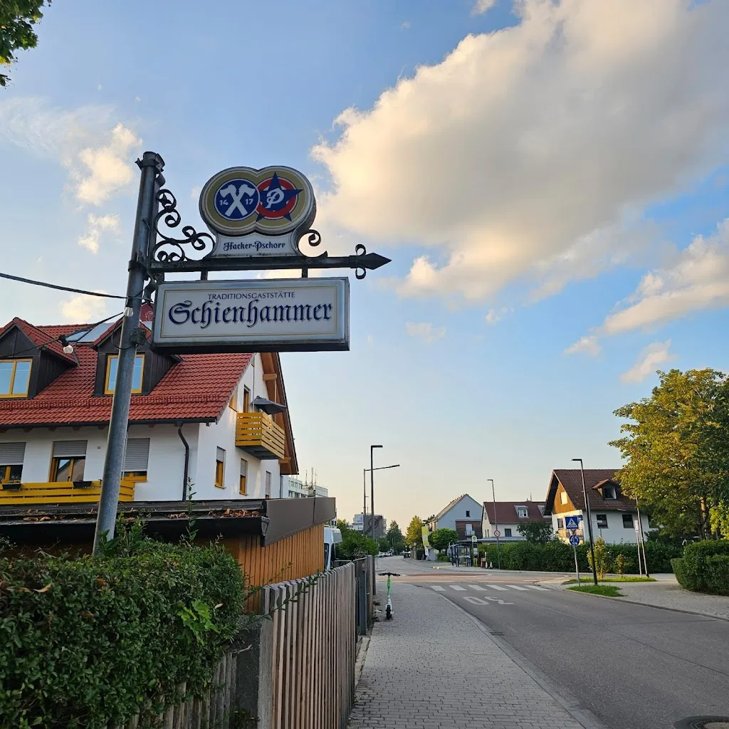 Fahad S.Suliman_Gaststätte Schienhammer_Planegg_review