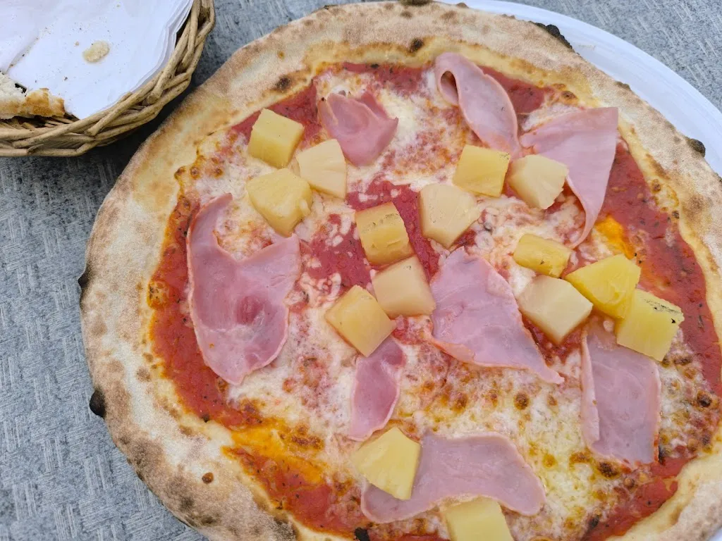 Ristorante - Pizzeria Porta Romana_Mettlach_slider_image_2