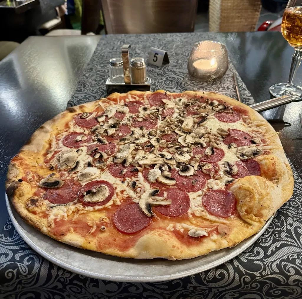 Pizzeria Da Pino_Mettlach_slider_image_3