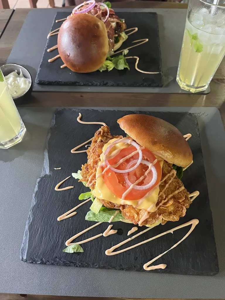 Lonne V_Burgerbar_Mettlach_review