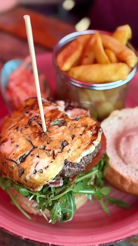 Feuer & Flamme Steakhouse Burgermanufaktur_München_slider_image_2