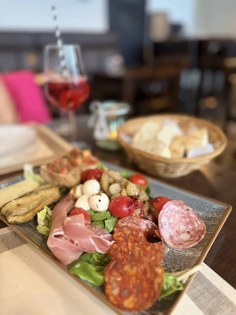 Bistro Alte Schule_Mettlach_slider_image_3