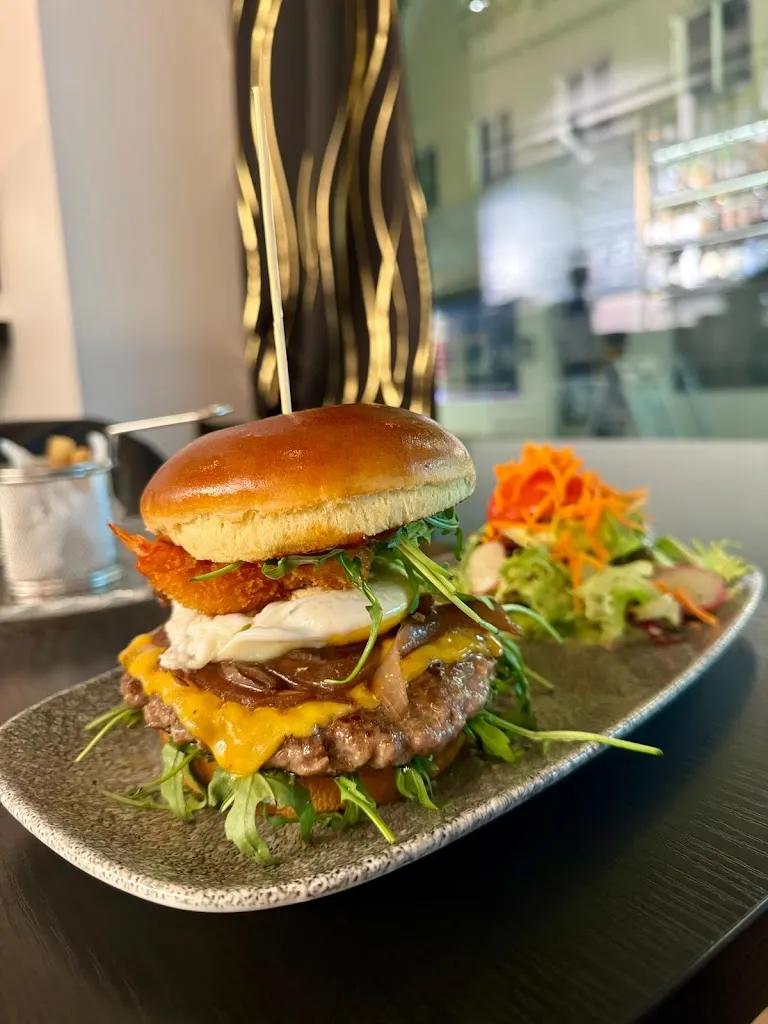 Buddy Restaurant & Bar_Donau_slider_image_3