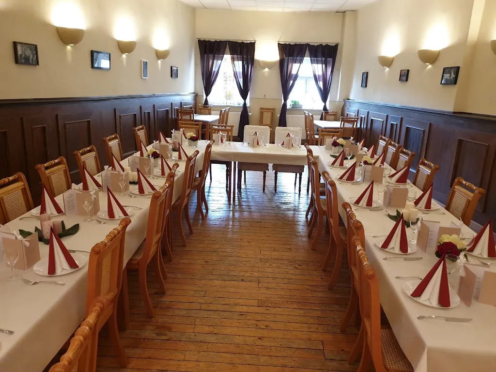 Osteria zur goldenen Traube restaurant in Donau