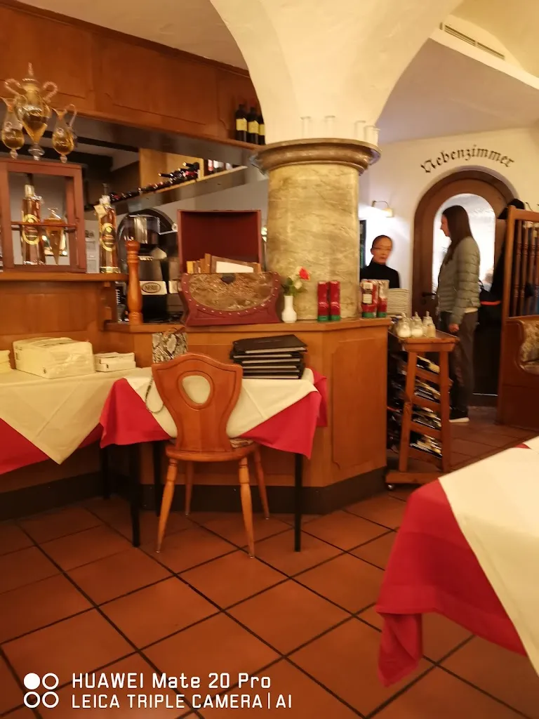 Restaurant Dillinger Hof restaurant in Donau