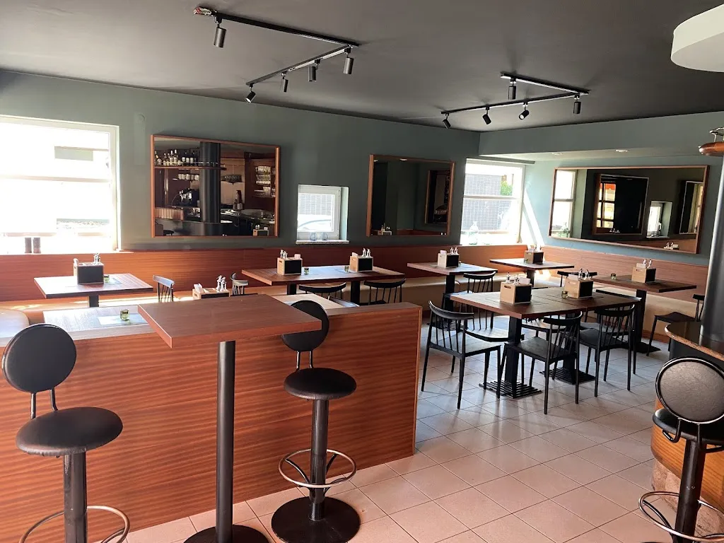 Balkan House restaurant in Donau