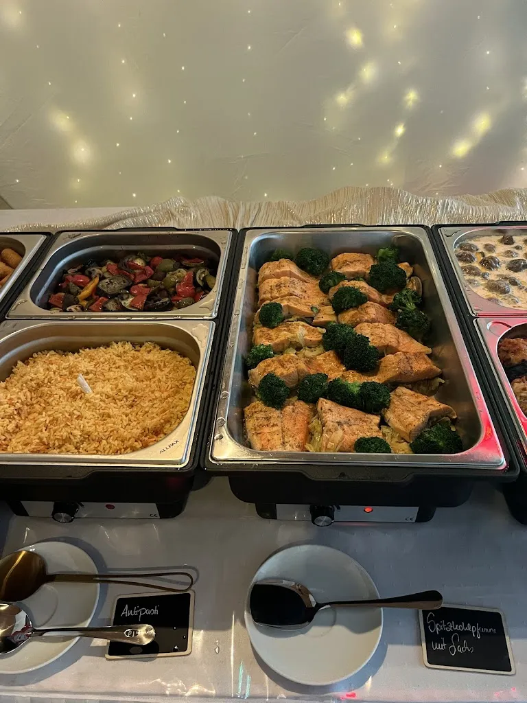 Restaurant am Tennisplatz_Donau_slider_image_1