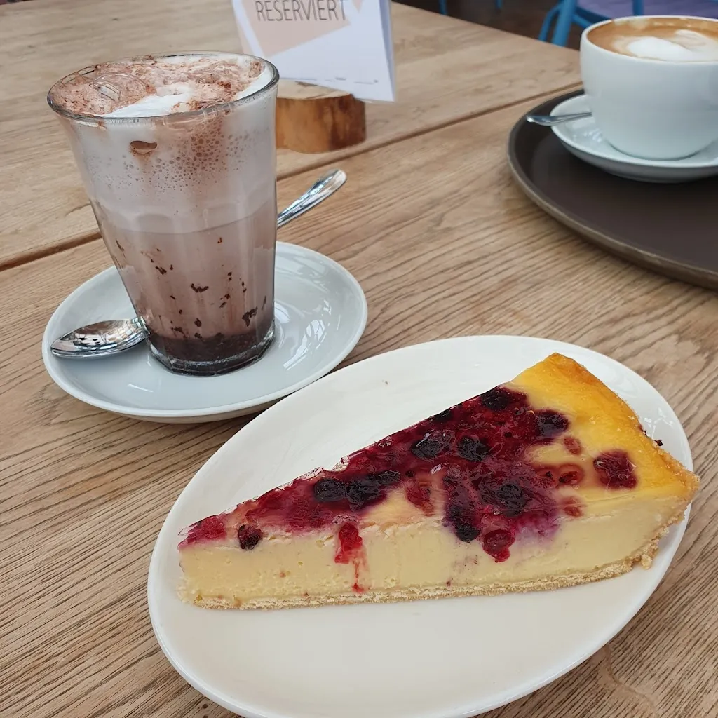 Gartencafé_Donau_slider_image_2