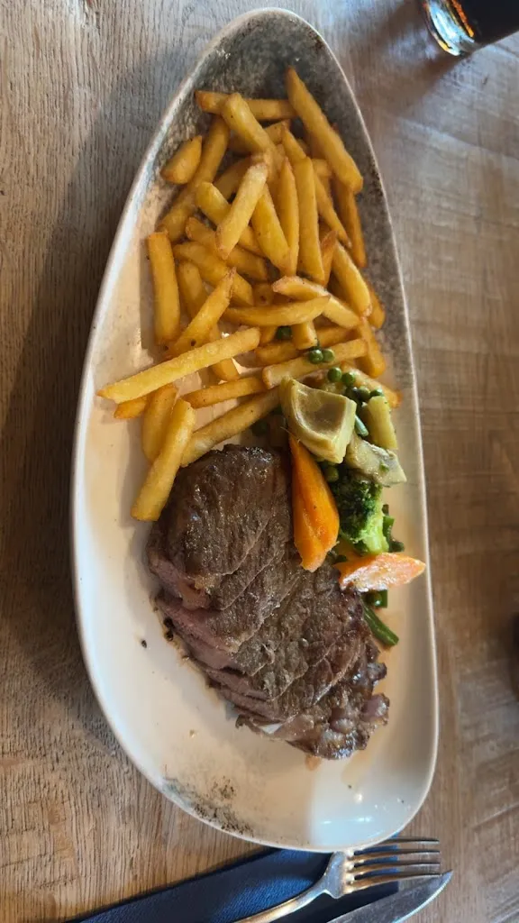 Sophie Walter_Alp Altenbaindt_Holzheim_review