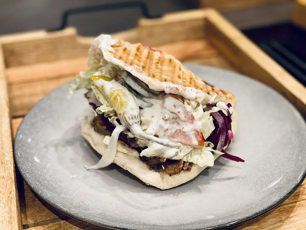 Öz Kebap restaurant in Schmelz