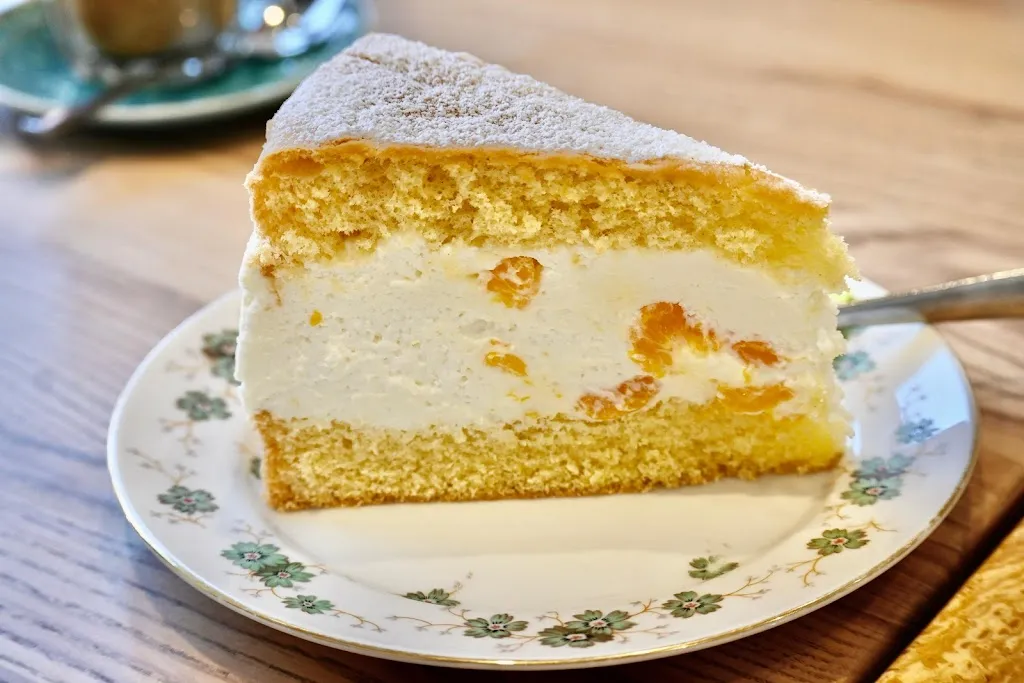 Okan Sayan_Ellis Caféhaus_München_review