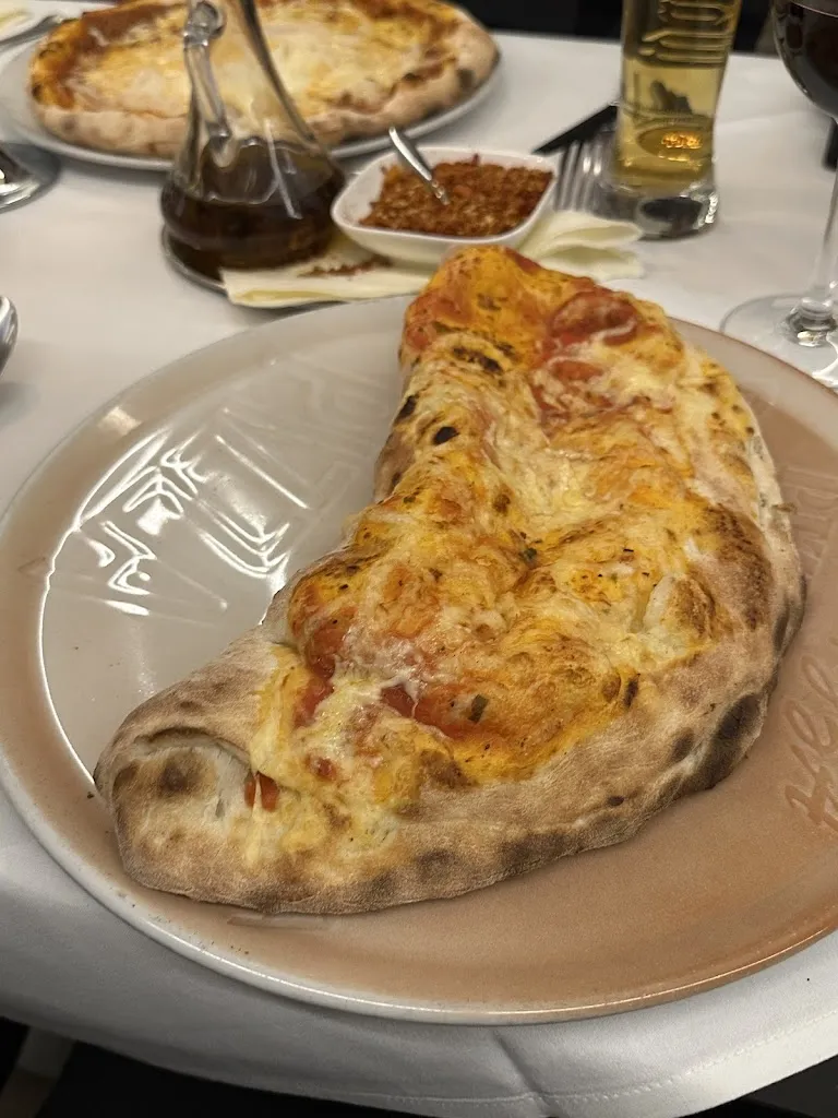 Pizzeria EisCaféBar „Dolomiti“ F. & F. Ficarra GbR_Mittweida_slider_image_3