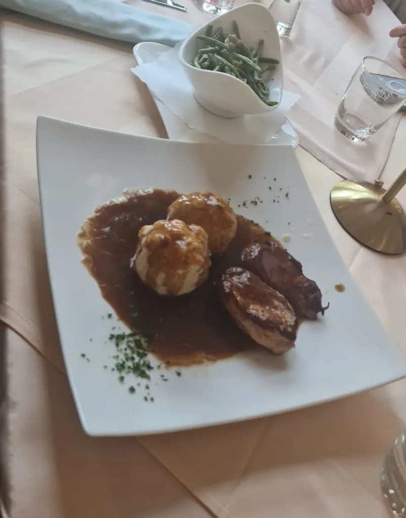 Nostra Damus_Hotelrestaurant Petri-Hof_Bous_review