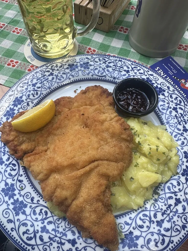 Ari Baldi_Schloßgaststätte Elkofen_München_review