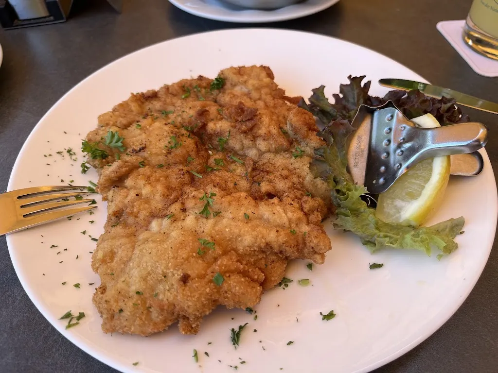 Insun Kim_Hotel Goldner Anker_Elster_recensione