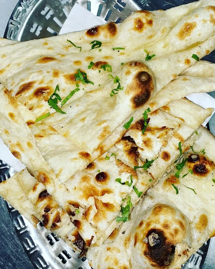 Juraj Palace_München_slider_image_3