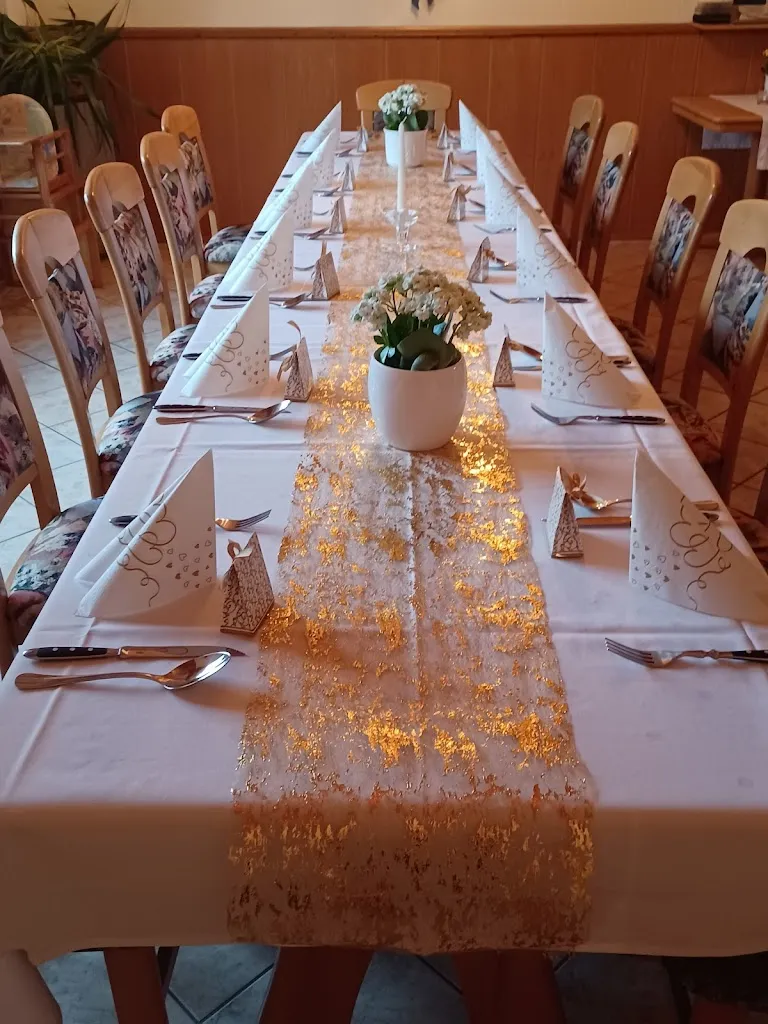 Gaststätte "Zur schönen Buche" restaurant in Belgern-Schildau