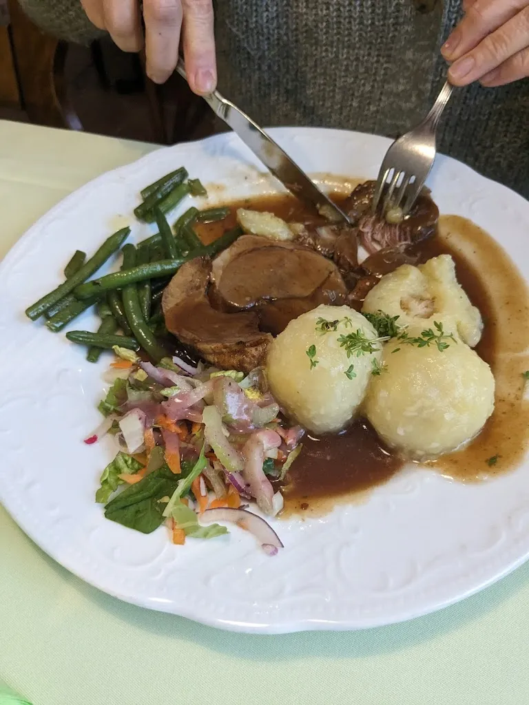 Gasthaus & Pension Lindenhof restaurant in Belgern-Schildau