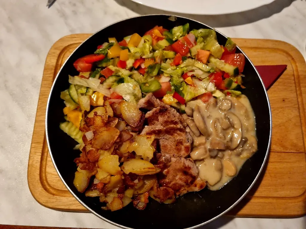 Steakhaus zur Radler Klause & Eiscafé_Belgern-Schildau_slider_image_2