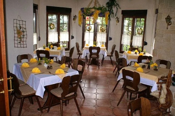 Landgasthof und Pension "Zur Ausspanne" restaurant in Bernsdorf