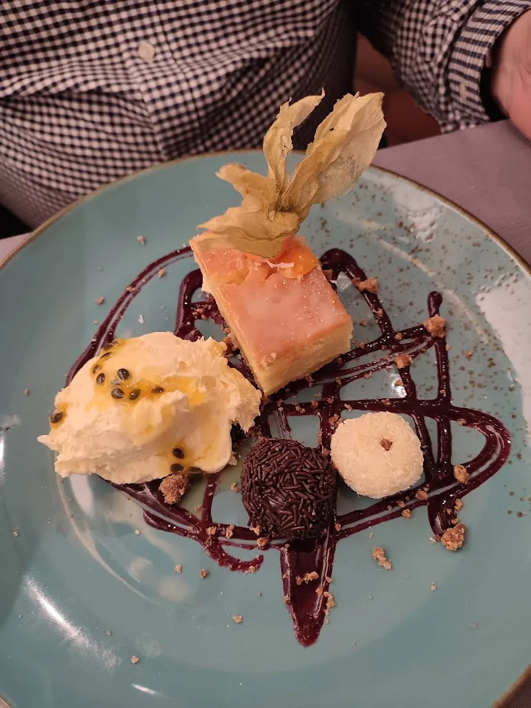 Menu_HELO Restaurant_Hamburg_image_8