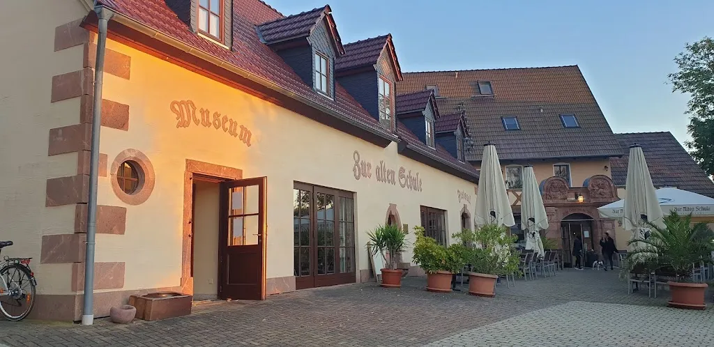 Café & Restaurant "Zur alten Schule" restaurant in Callenberg