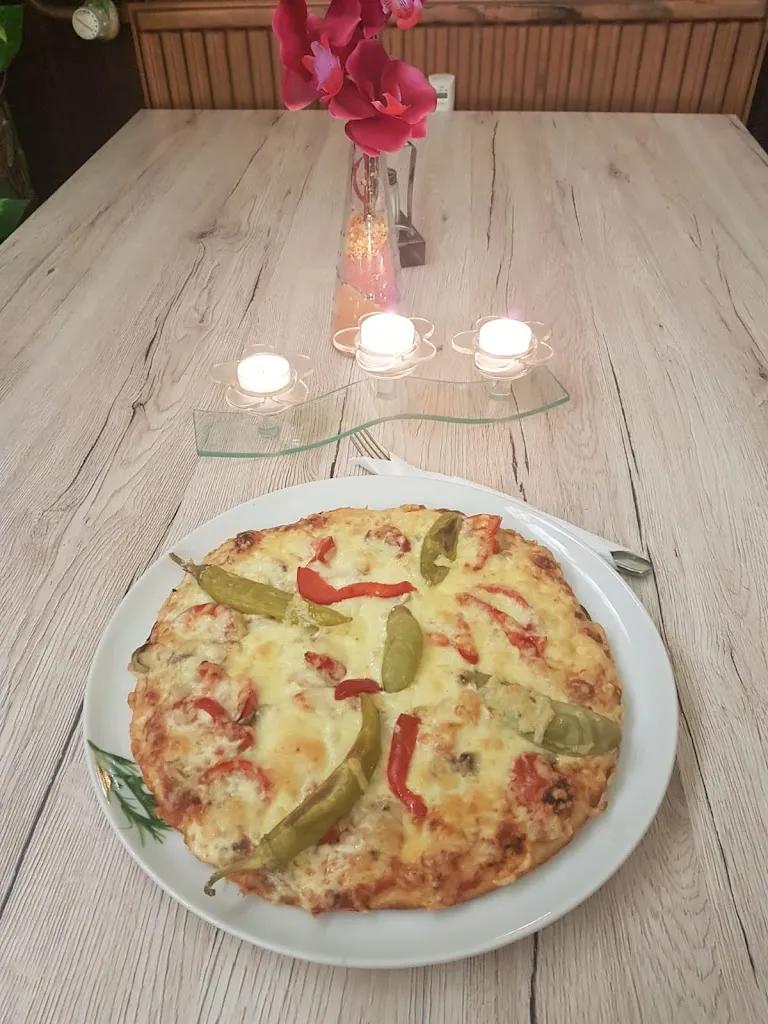 Malik's Bistro & Shishabar (Döner & Pizza)_Burkhardtsdorf_slider_image_2