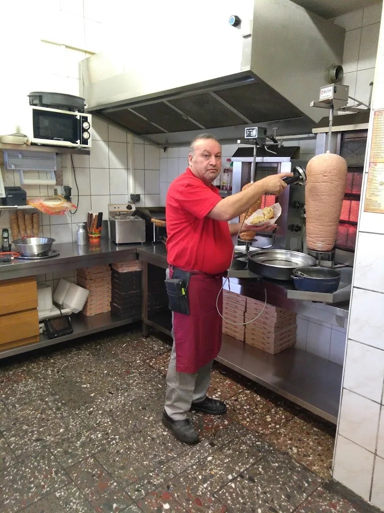 Malik's Bistro & Shishabar (Döner & Pizza)_Burkhardtsdorf_slider_image_3