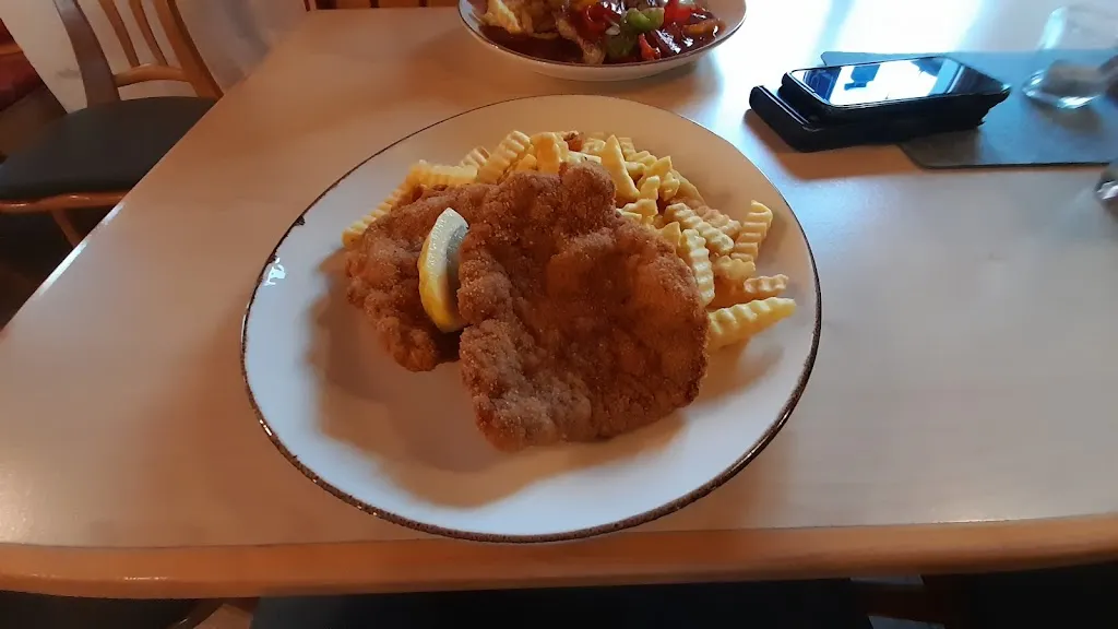 LemonBicycle23 aka. Teslaliebhaber_Gasthaus Lohner_Grattersdorf_review