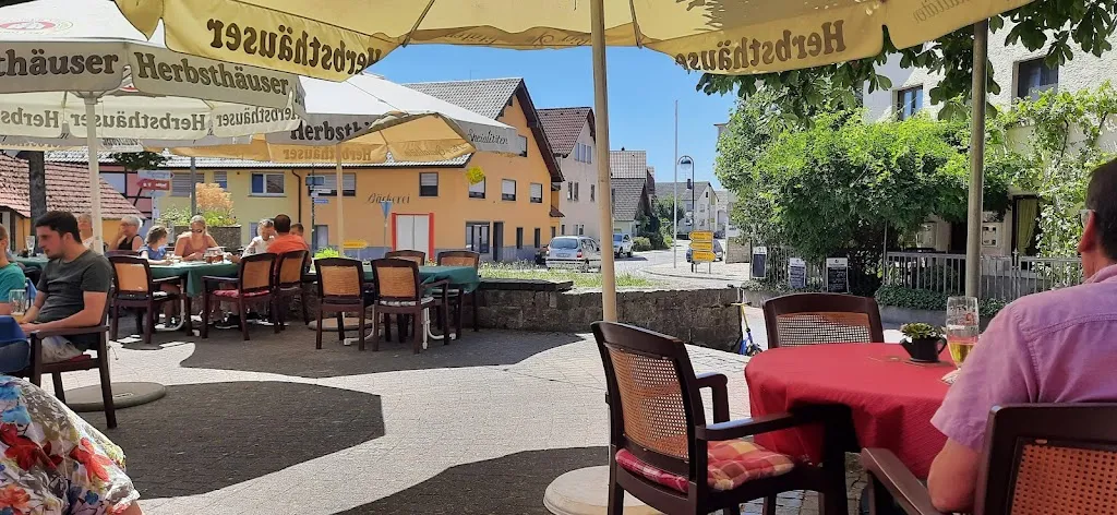 Gasthaus zum Kreuz restaurant in Assamstadt