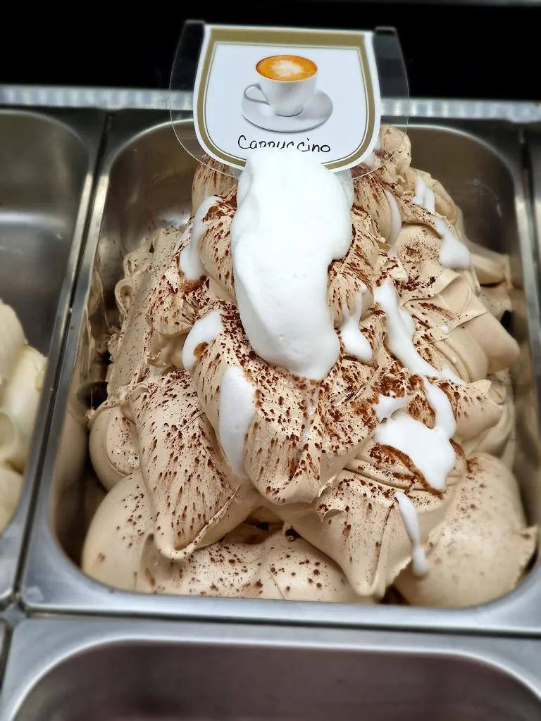 Eiscafé & Pizzeria „Al Capone“ – Inh.: Guido Valenta_Neukieritzsch_slider_image_2