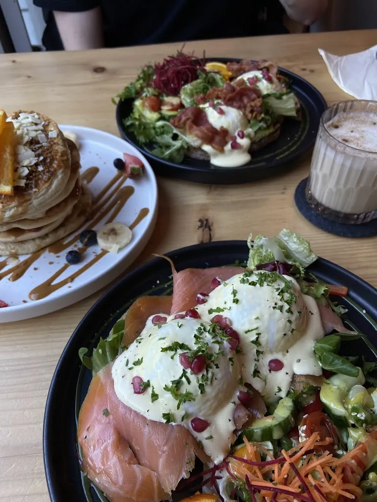 Esteban Jaramillo_endless_Leipzig_review