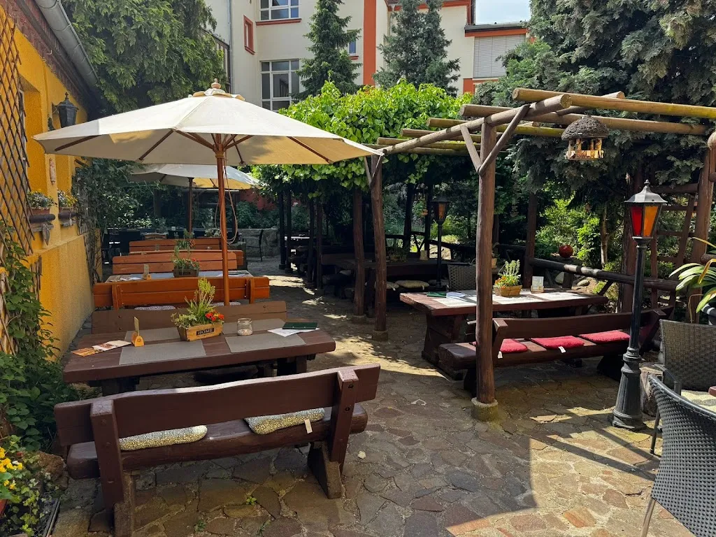 Restaurant Leonies_Wurzen_slider_image_3