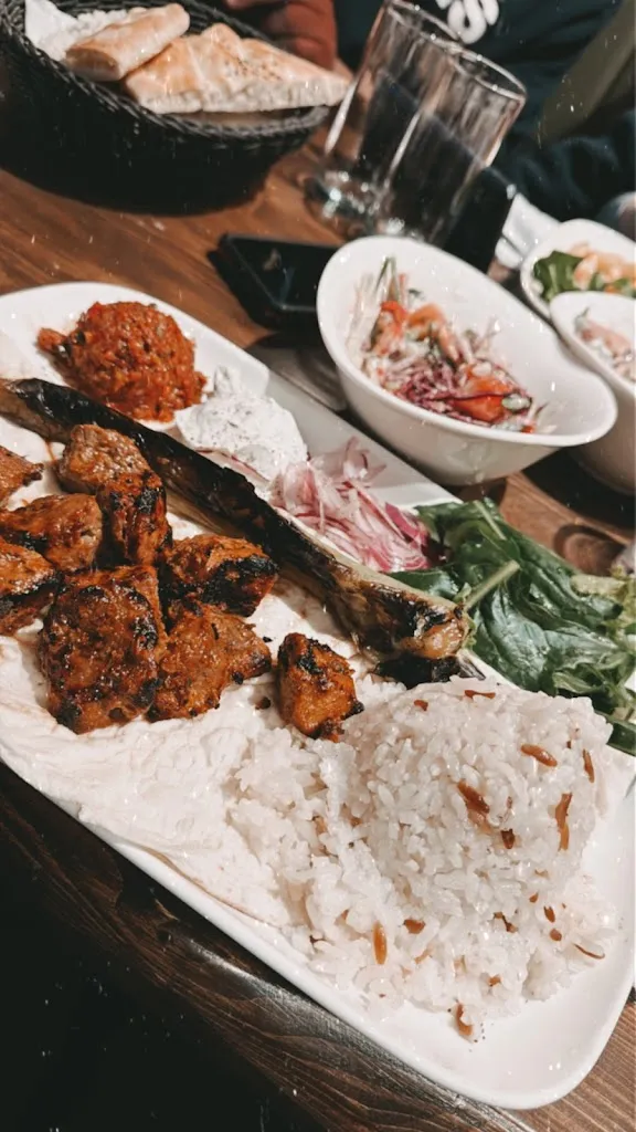 Menu_Kervan Holzgrill Restaurant_Fils_image_4