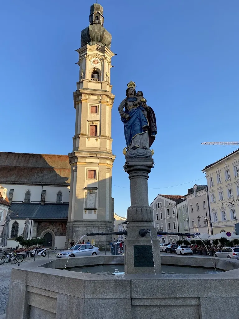 Tom Janis_Goldener Engel_Deggendorf_review