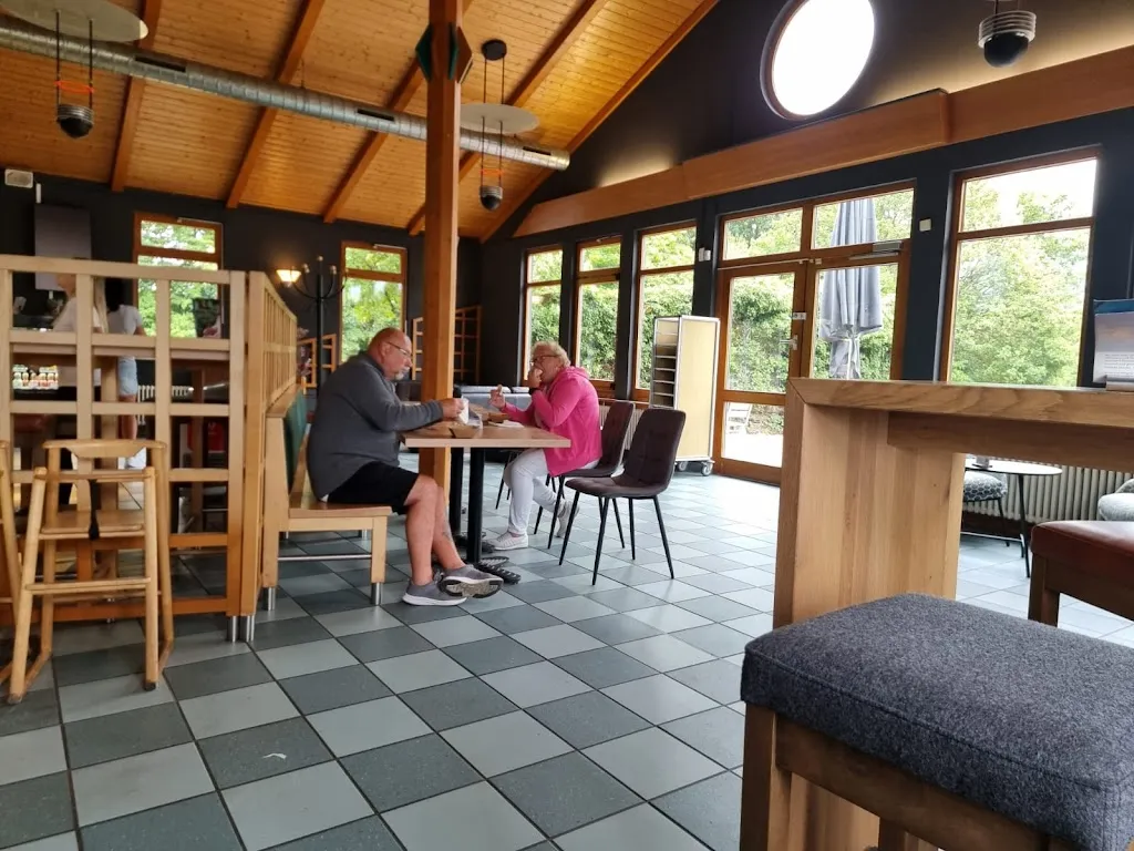 Tank & Rast Raststätte Hansens Holz Nord_Döbeln_slider_image_3