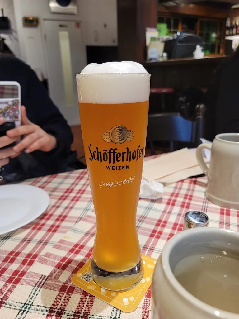 Menu_Römer Pils Brunnen_Main_image_9