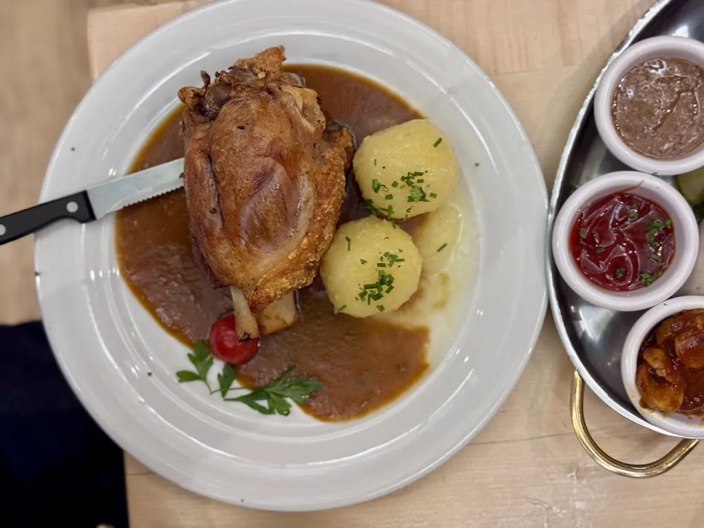 Arash R_Restaurant Paulaner am Dom_Main_review