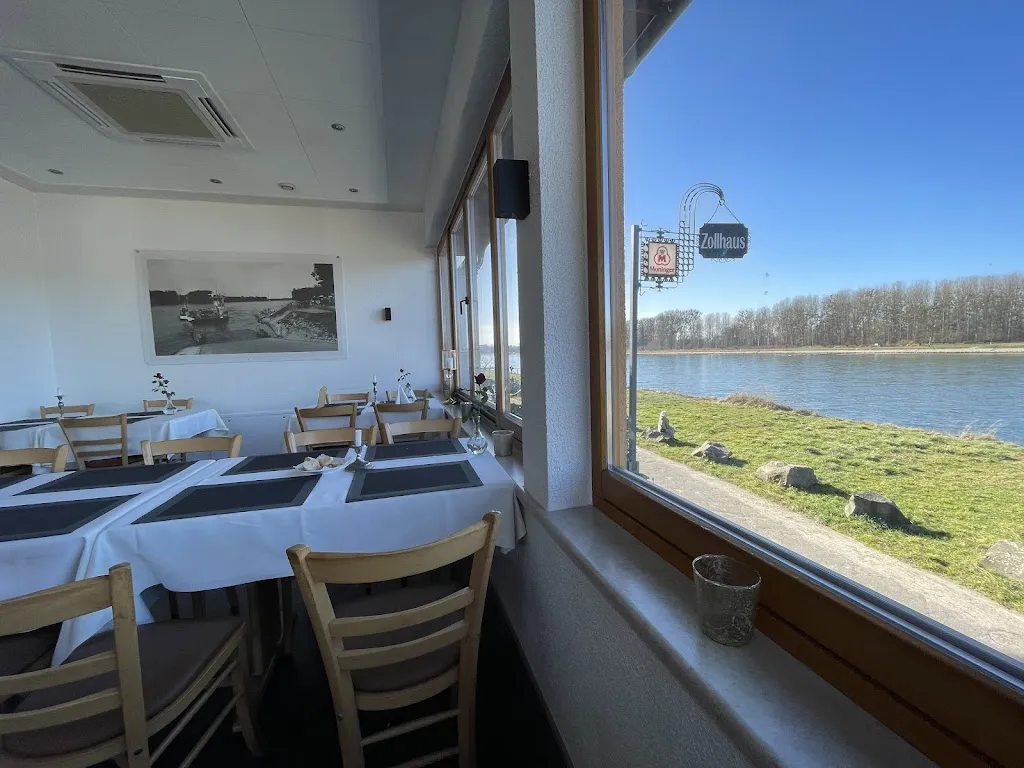 Restaurant Zollhaus restaurant in Rhein