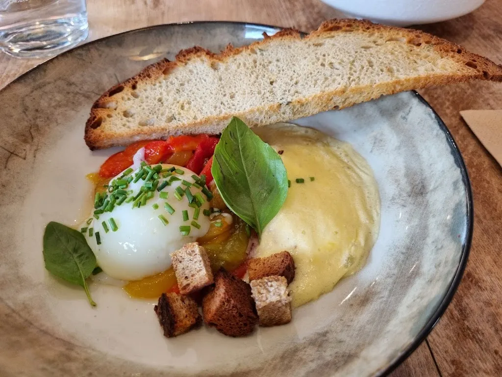 Wichri van Dijk_Le Spes' - Resto - Bistrot Culturel_France_review