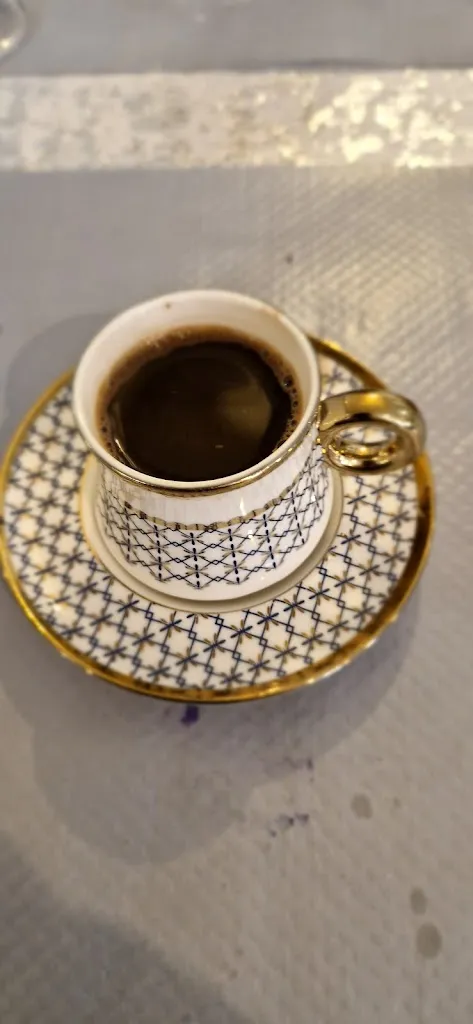 Menu_Le Cèdre du Liban_France_image_8