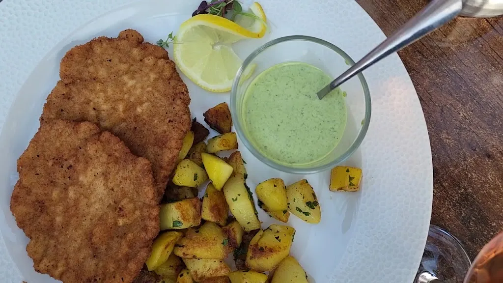 Schwarzer Stern_Main_slider_image_2