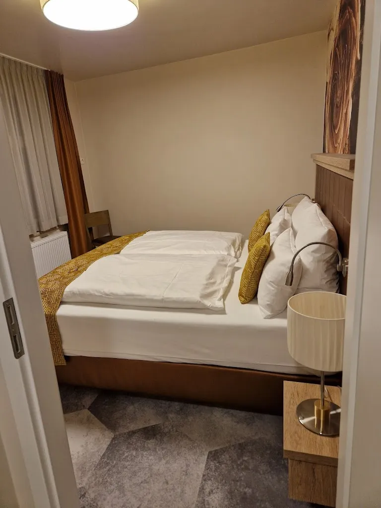 Y B_RöderSaal - Restaurant - Hotel_Großröhrsdorf_review