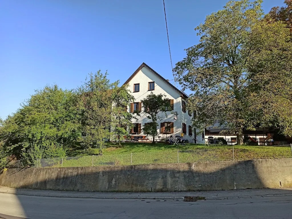 Landgasthof Grüner Baum restaurant in Großaitingen