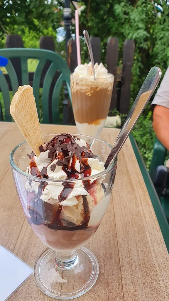 Menu_Eiscafé & Restaurant - Martina Kodym_Halsbrücke_immagine_7